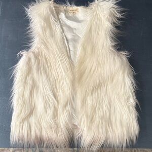 Chic White Faux Fur Vest